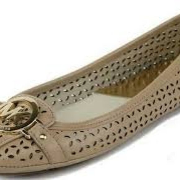 NIB Micheal Kors Fulton Moc  Leather Shoes  NUDE perforated - Picture 1 of 2